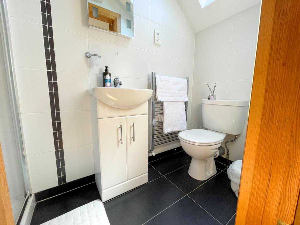 Mount Edwards Hill Guest Accommodation Cushendall Exterior foto