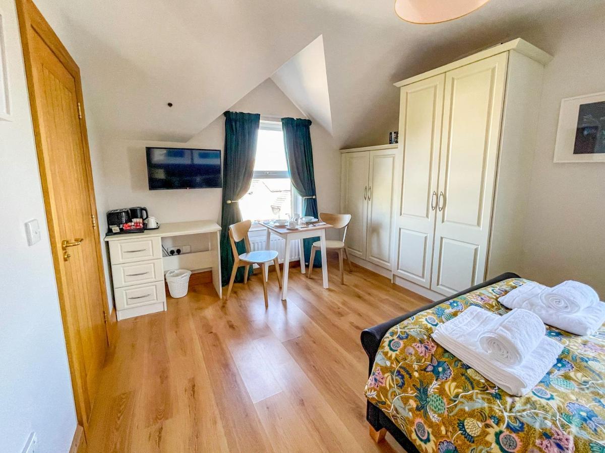 Mount Edwards Hill Guest Accommodation Cushendall Exterior foto